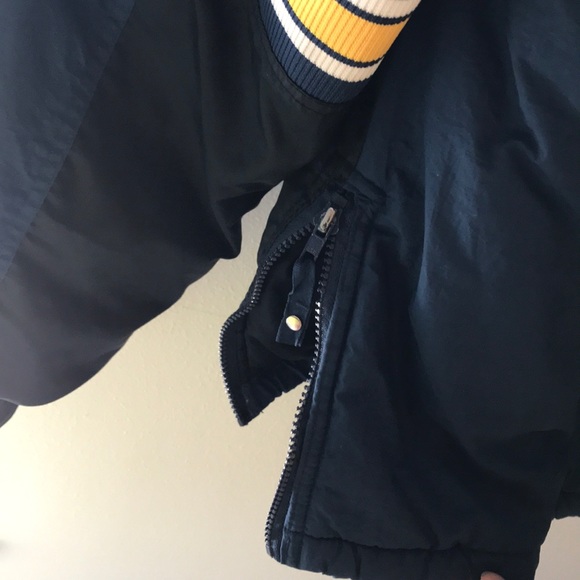 VINTAGE Starter Michigan Jacket - Picture 6 of 7